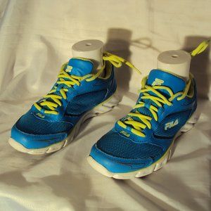 Running Shoes. Women Fila. DLS Foam.